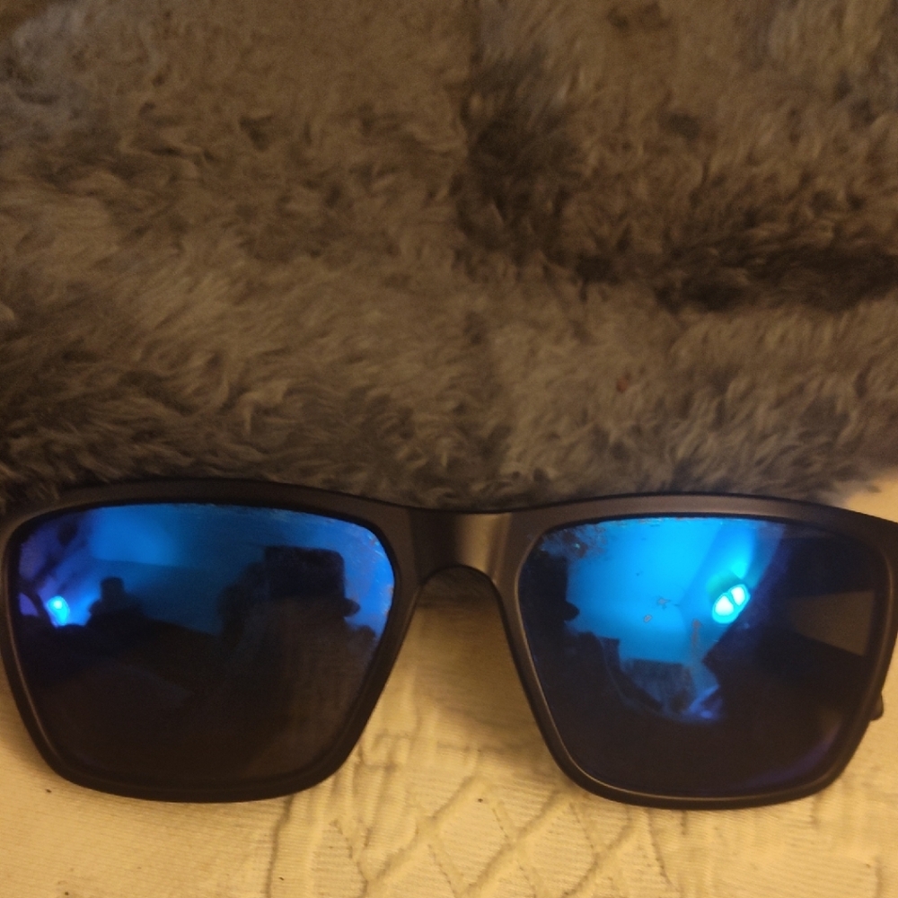 Stylish Black Men's Or Women's Sunglasses